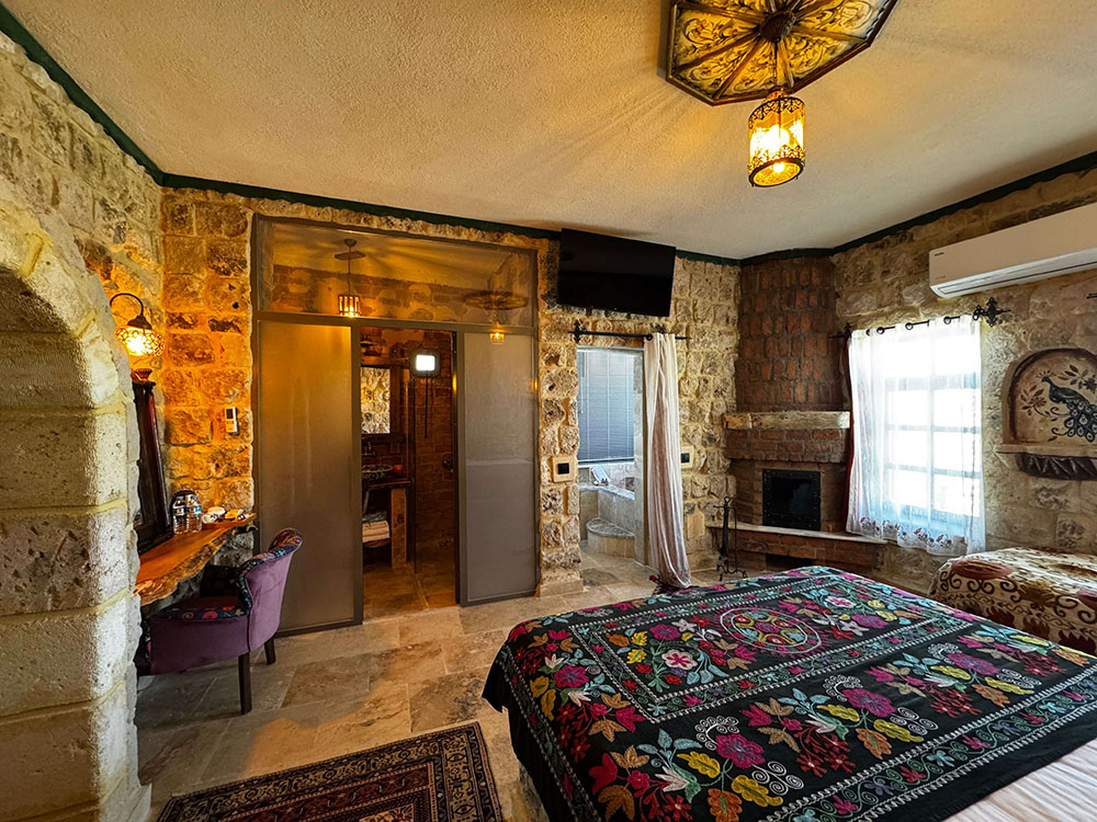 DELUX ROOM