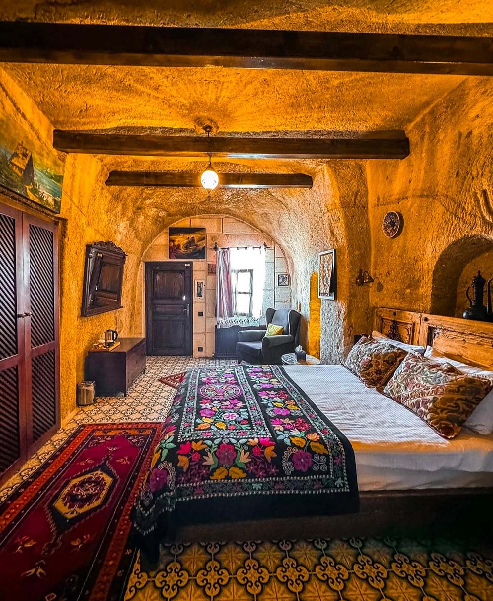 STANDART TRIPLE STONE ROOM
