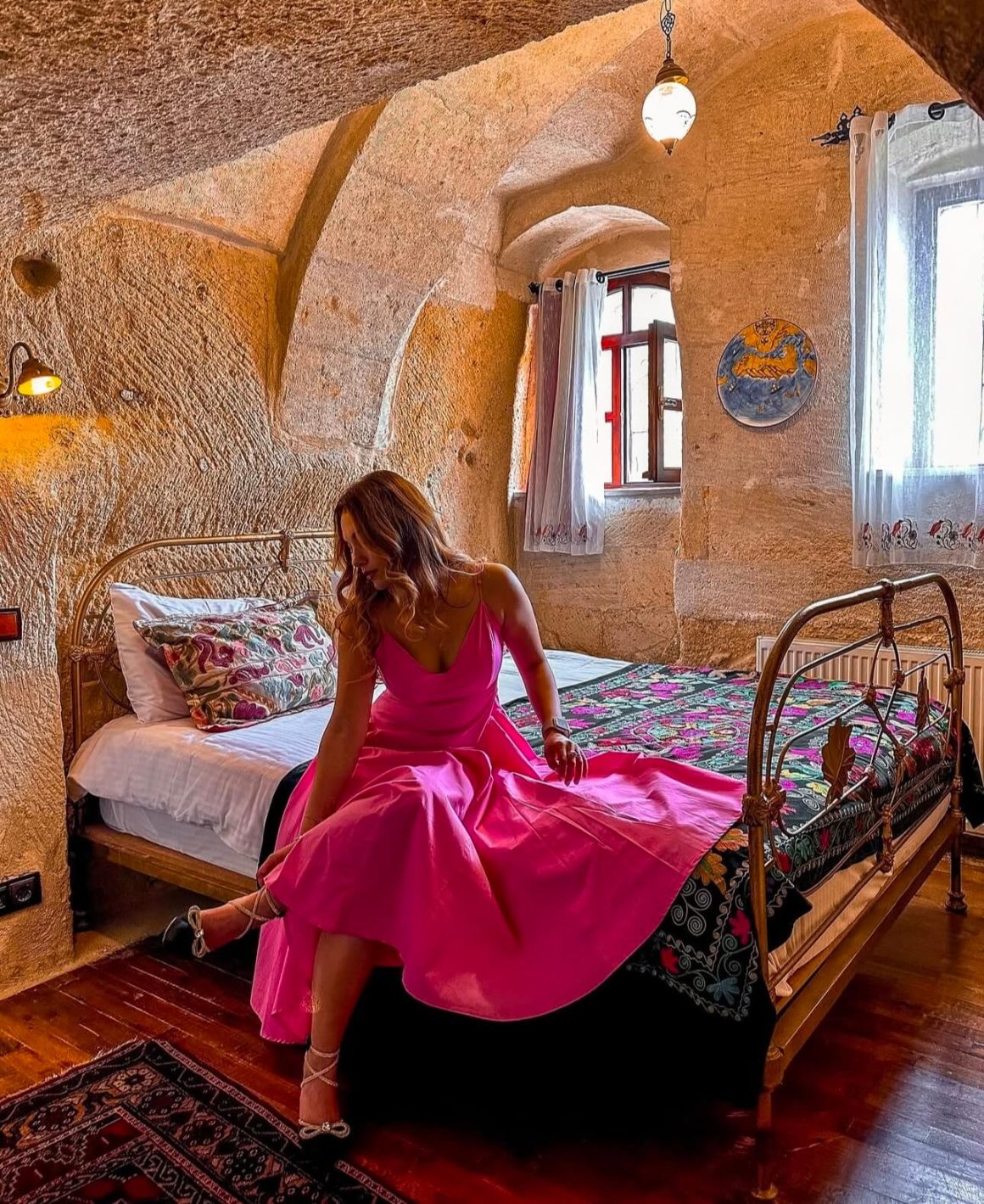 CAVE JACUZZI SUIT